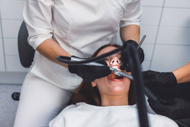 Best Cracked Tooth Emergency Dentist  in East Dundee, IL